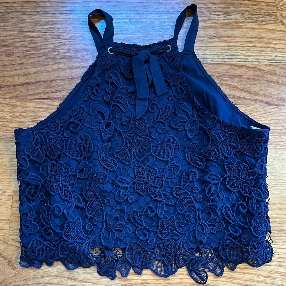 Abercrombie & fitch navy blue lace tie top size large - Image 2