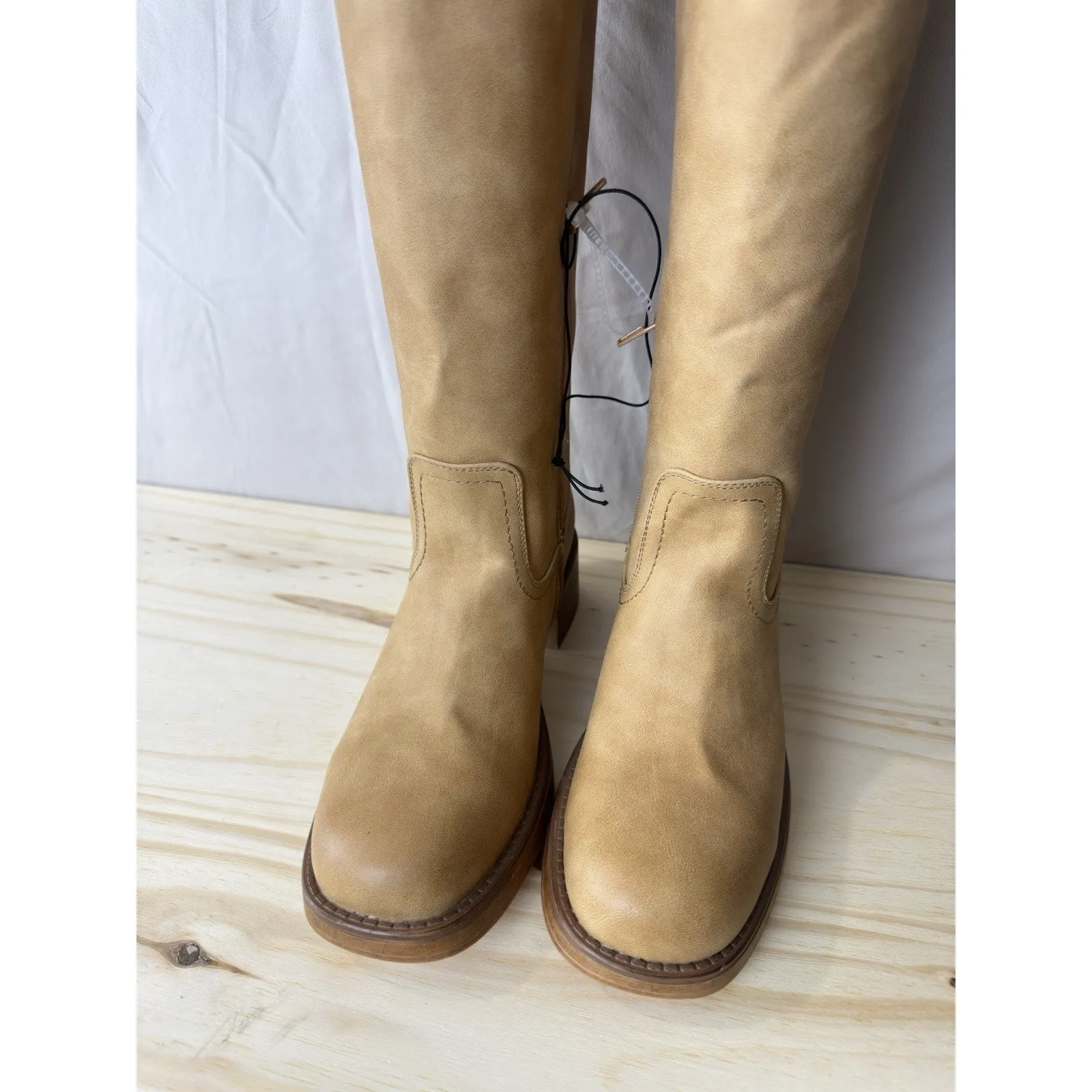 New York & Company Boots Womens Size 10 Tan/Beige Knee High Faux Leather NWOB Tan - Image 5