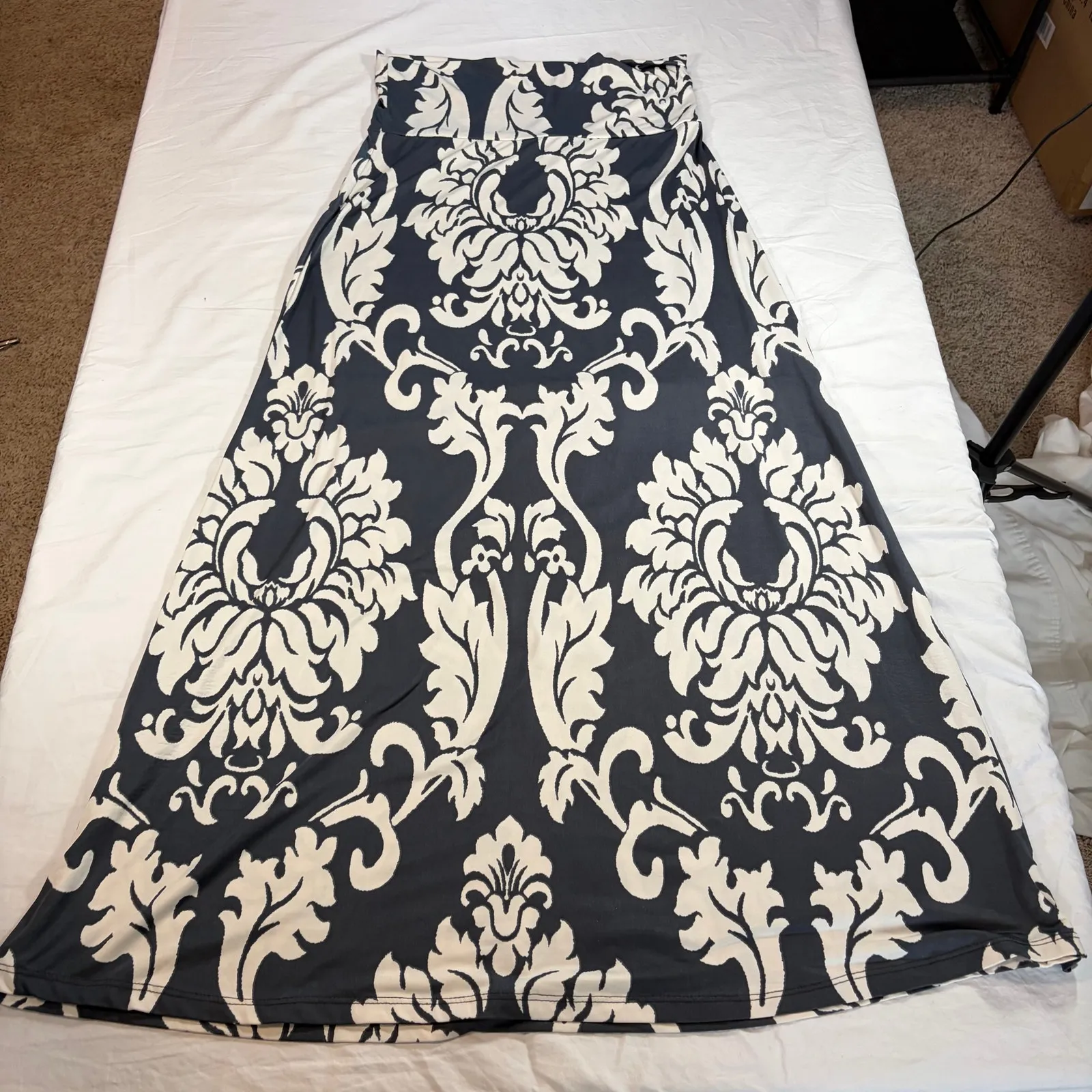 Moa womens gray cream damask print sleeveless tube top dress or skirt. Size M Size M - Image 4