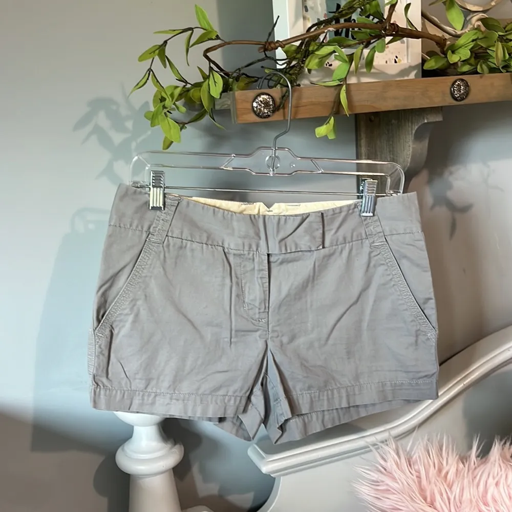 J Crew Gray Shorts Low Rise Classic Twill Weathered Womens 2 Broken In Chino - Image 2