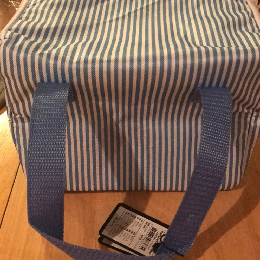 New square makeup bag or lunch box in stripe - Image 3
