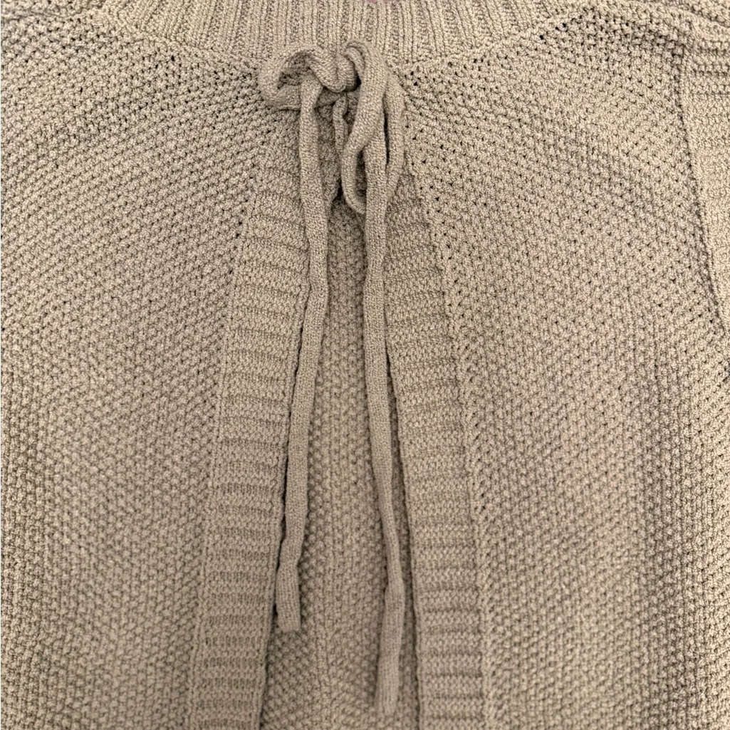 Green Knit Sleeveless Sweater Vest - Image 5