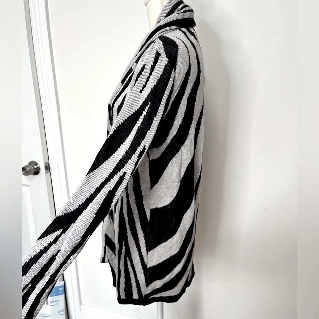 Dana Buchman long cardigan Sz small - Image 6