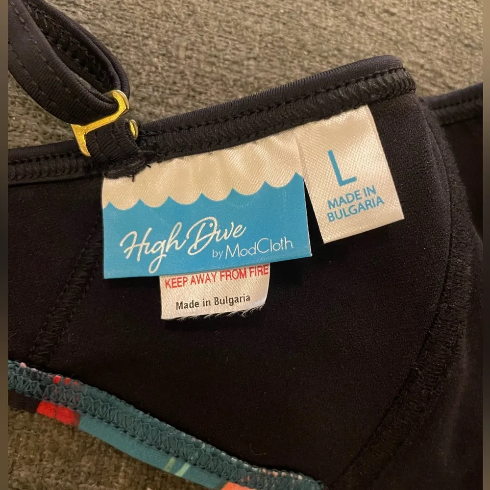 High Dive by ModCloth Floral Retro Bikini Top Size Large NWOT Blue Orange Red - Image 6