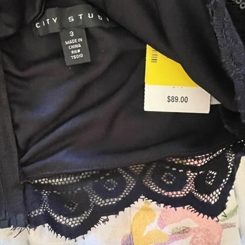 CITY STUDIO 3 Lace Sequin Halter Crop Top Tank Black Size undefined - Image 9