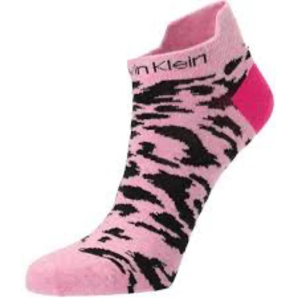 NWT Calvin Klein Leopard Back Tab no show socks - Image 3