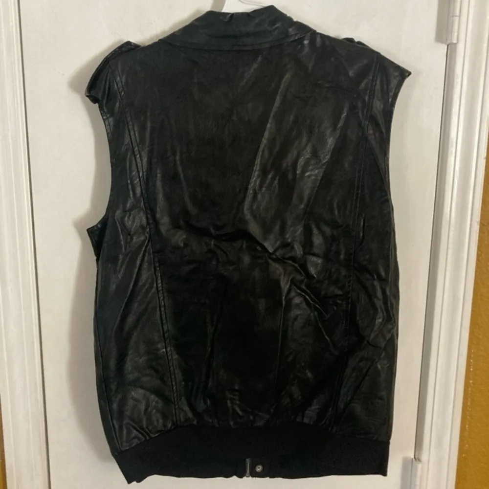 ViCOLO women’s M medium full zip black pleather sleeveless vest moto jacket - Image 3