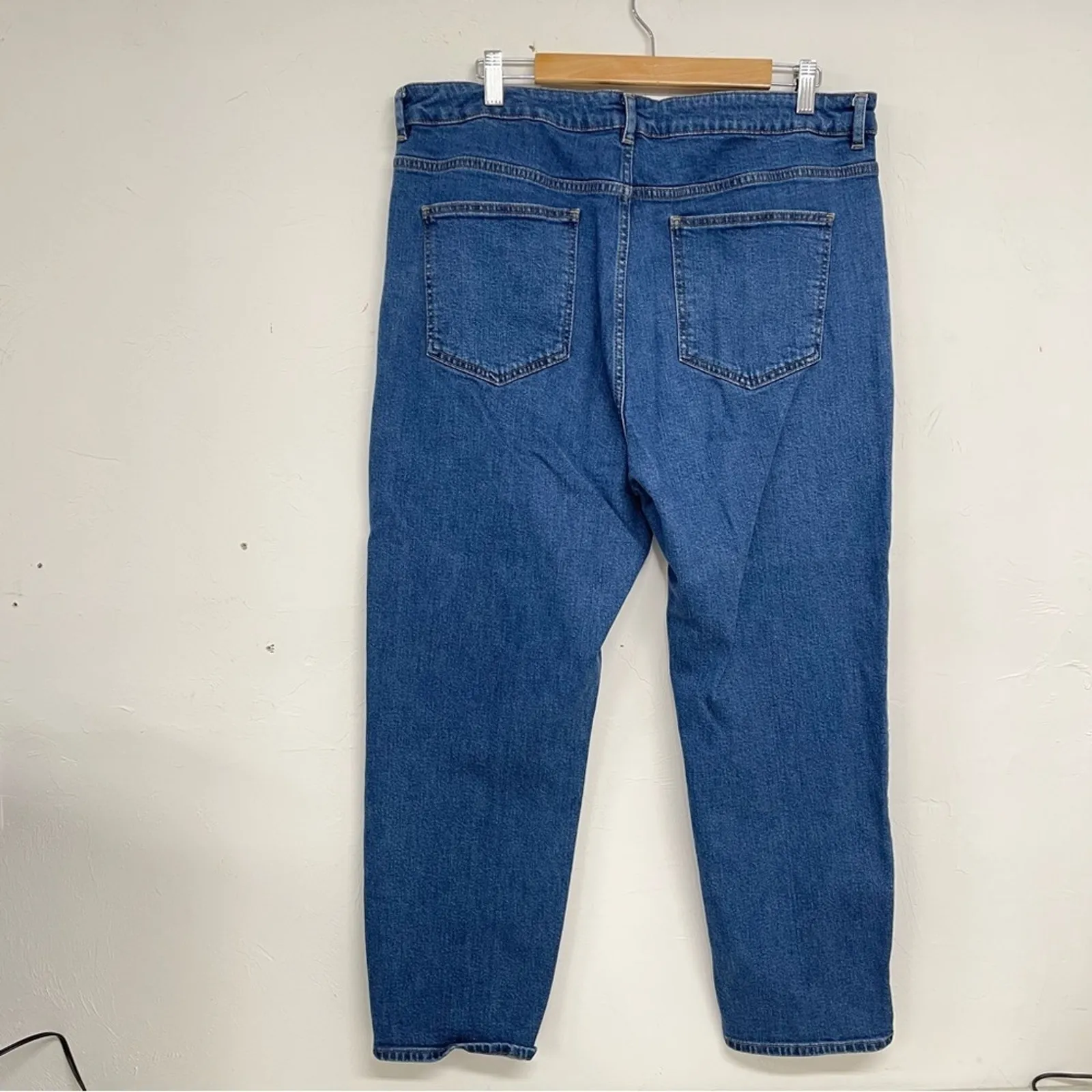 ASOS Curve High Rise Mom Jeans Womens 18 Blue Denim 90s Style Classic Zip Fly - Image 9