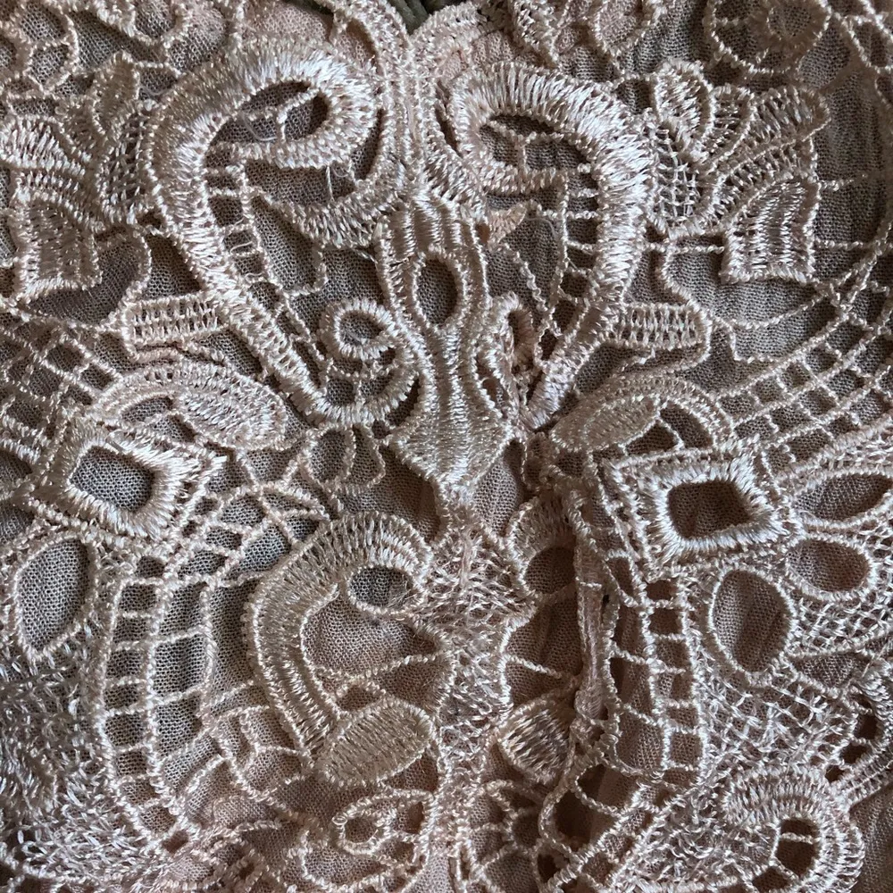 F21 crochet lace maxi dress Sz M - Image 12