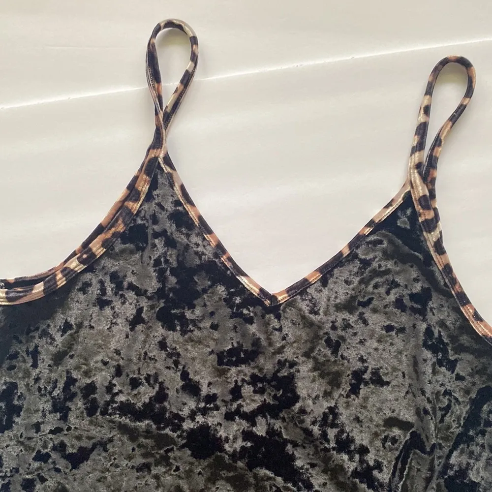 VS Pink black velvet leopard trim cami, size large - Image 3