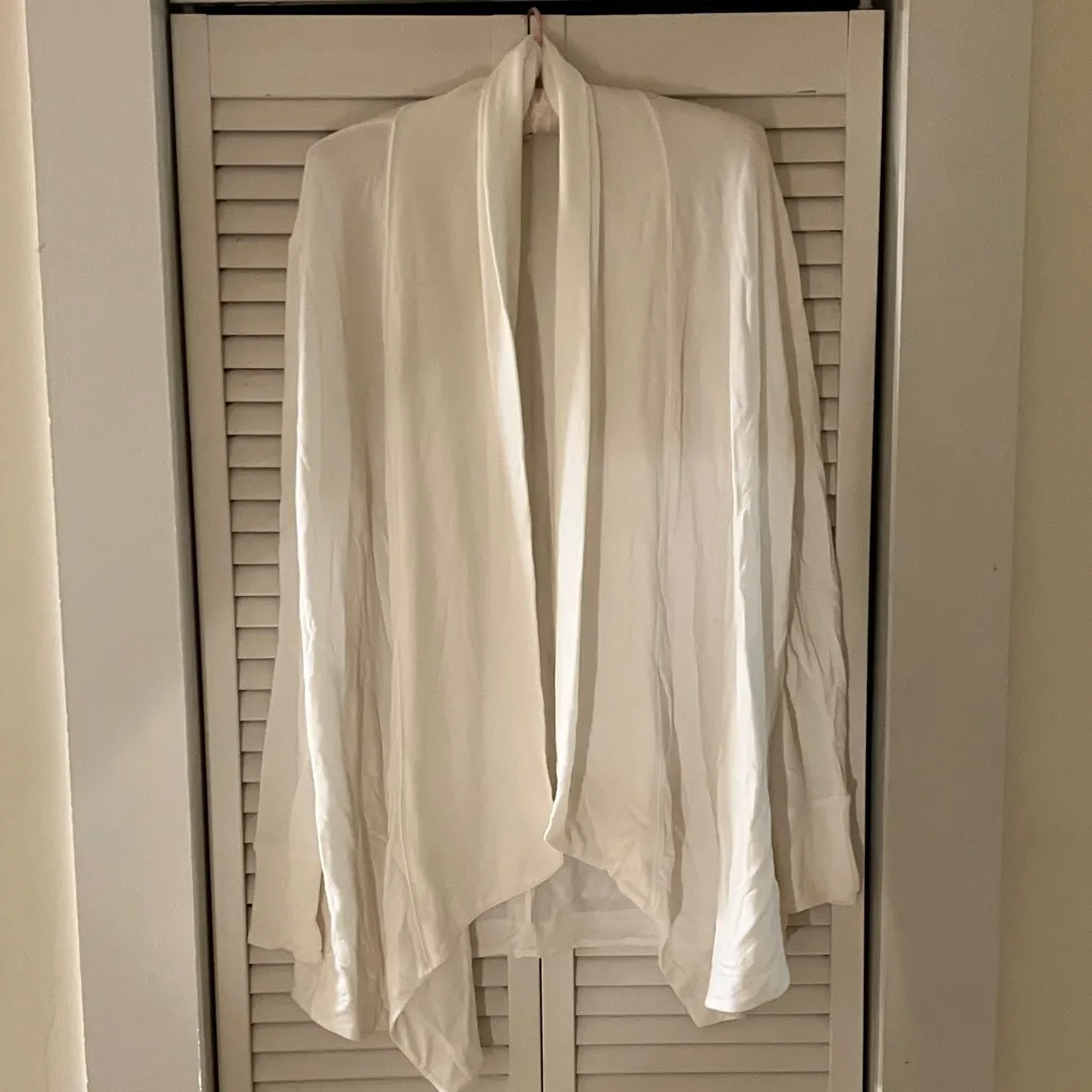 Athleta Pranayama White Wrap Cardigan - Image 3