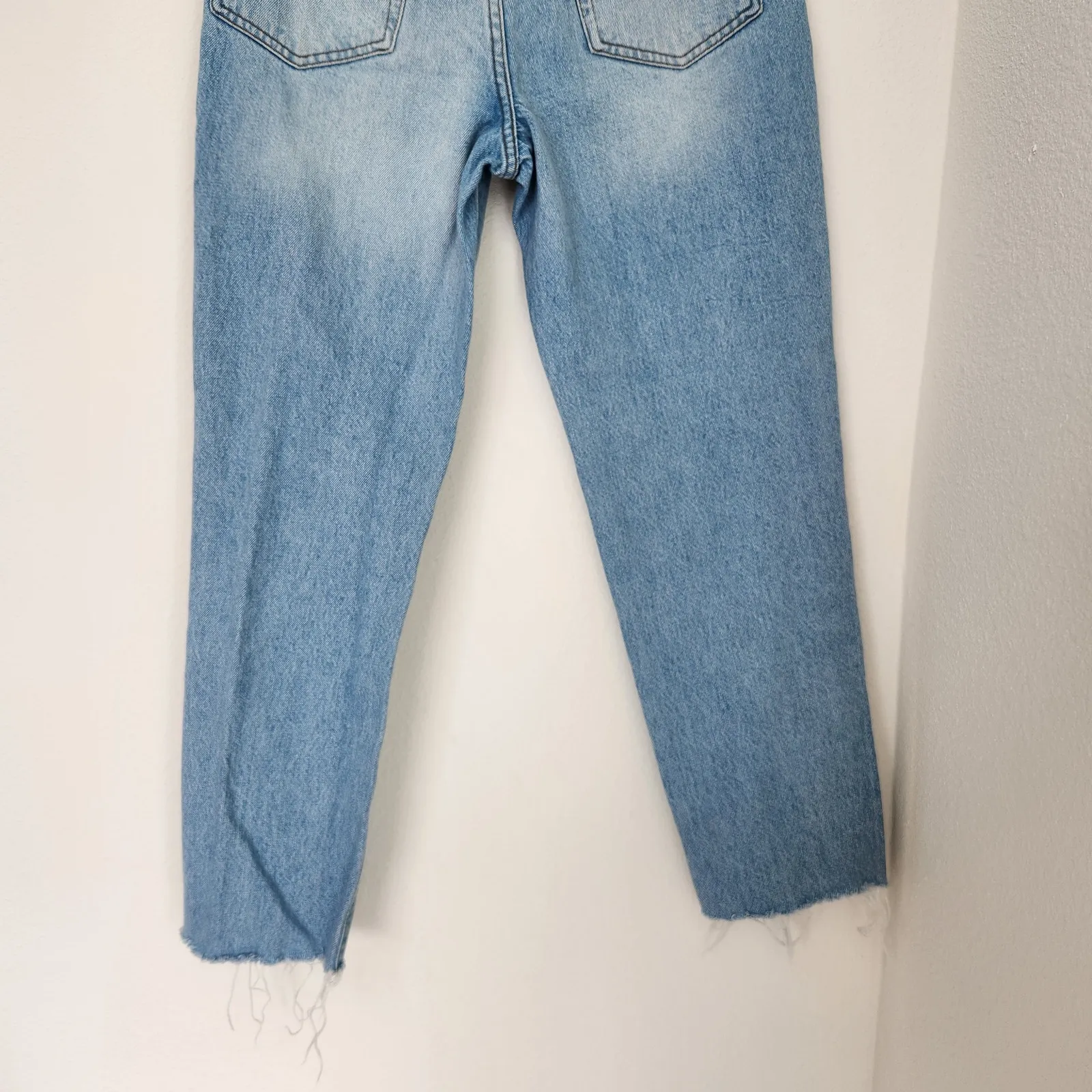 Urban Outfitters BDG Ripped Jeans Slim Straight Light Wash High Rise Cutoff 26 - Image 5