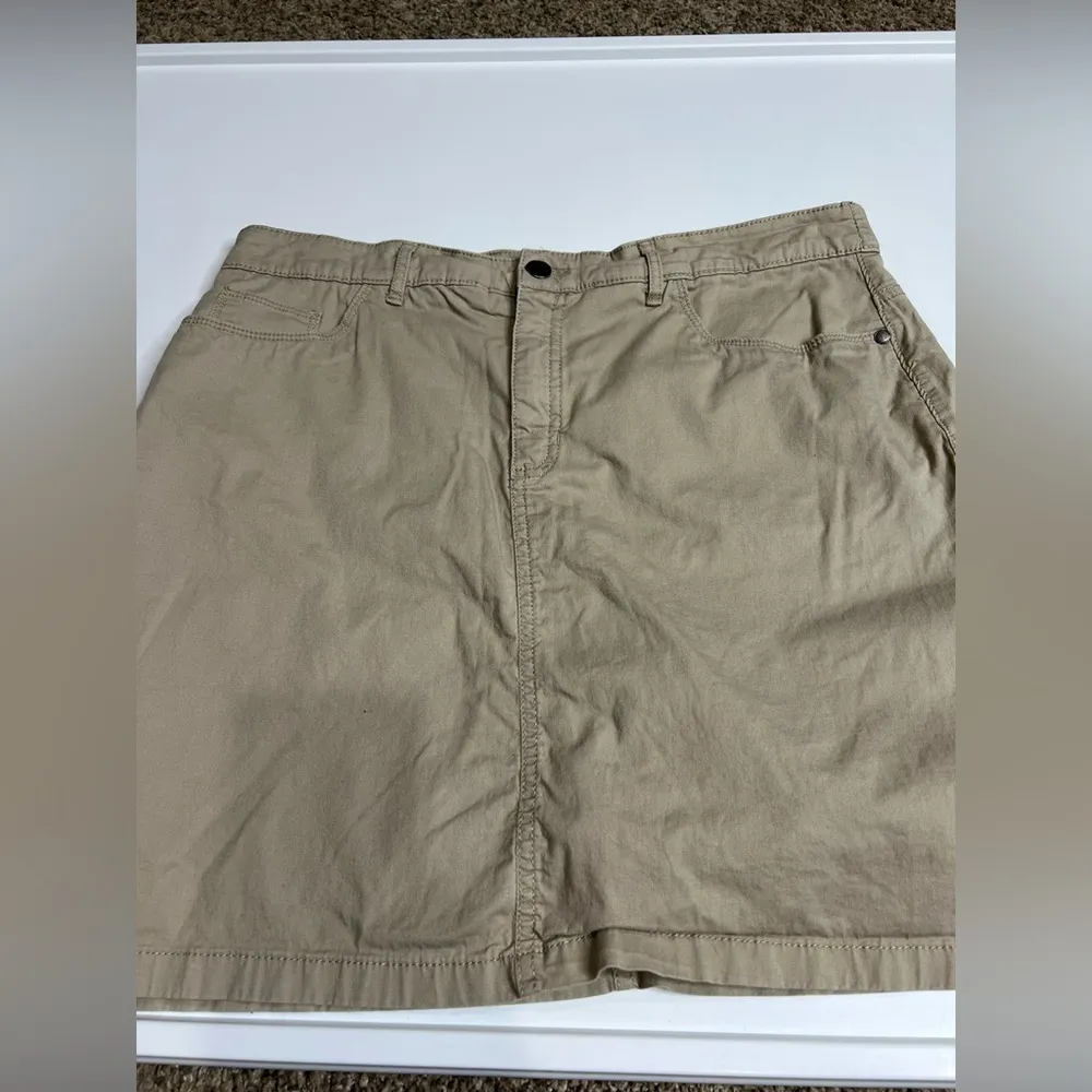 Vintage Croft & barrow khaki skort size 14 - Image 4