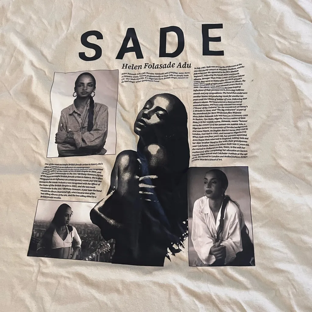 Gildan Cream Graphic Tee - Short Sleeve - Image 4