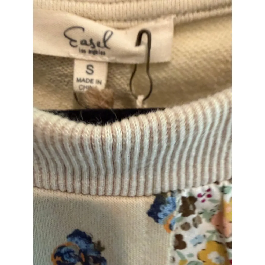 Easel Oversized Flower Patchwork Terry Knit Sweatshirt in Beige Size S - Image 5