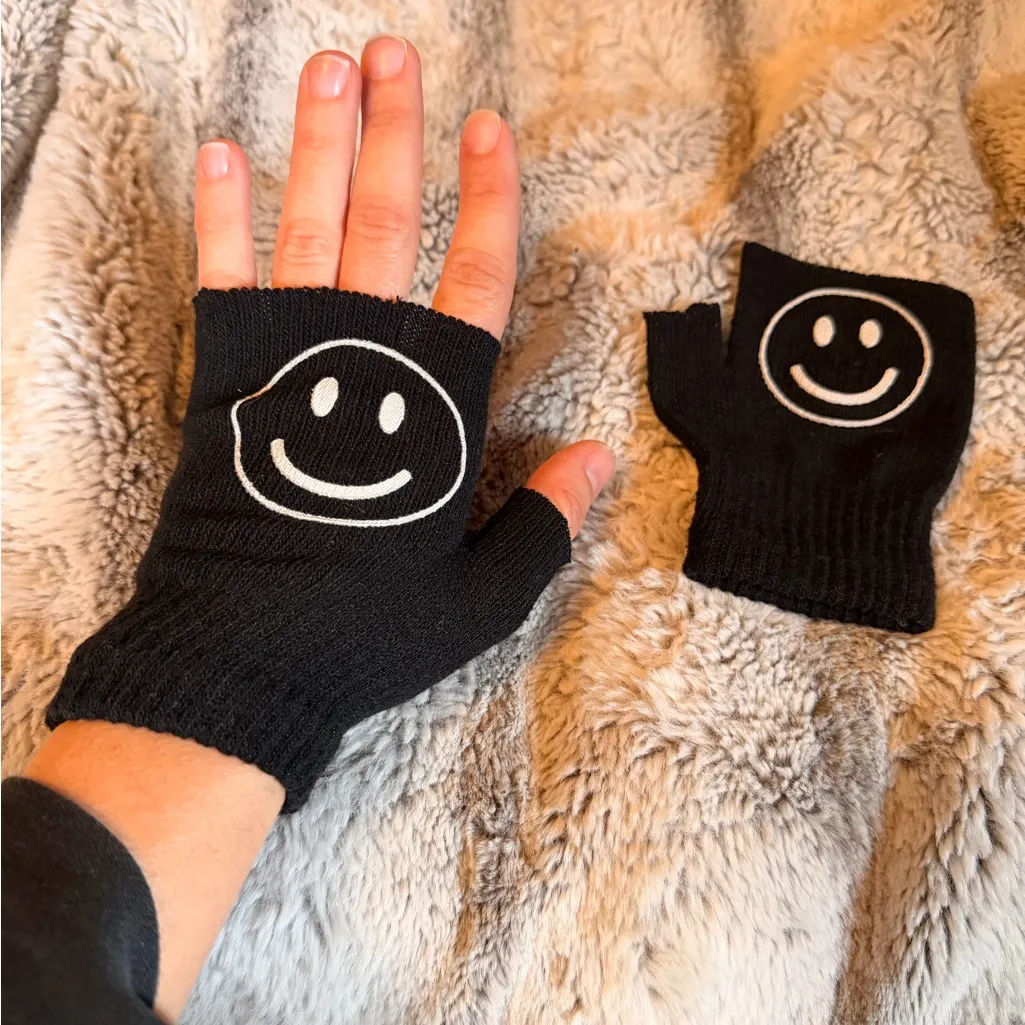 Smiley Face Fingerless Gloves Black - Image 3