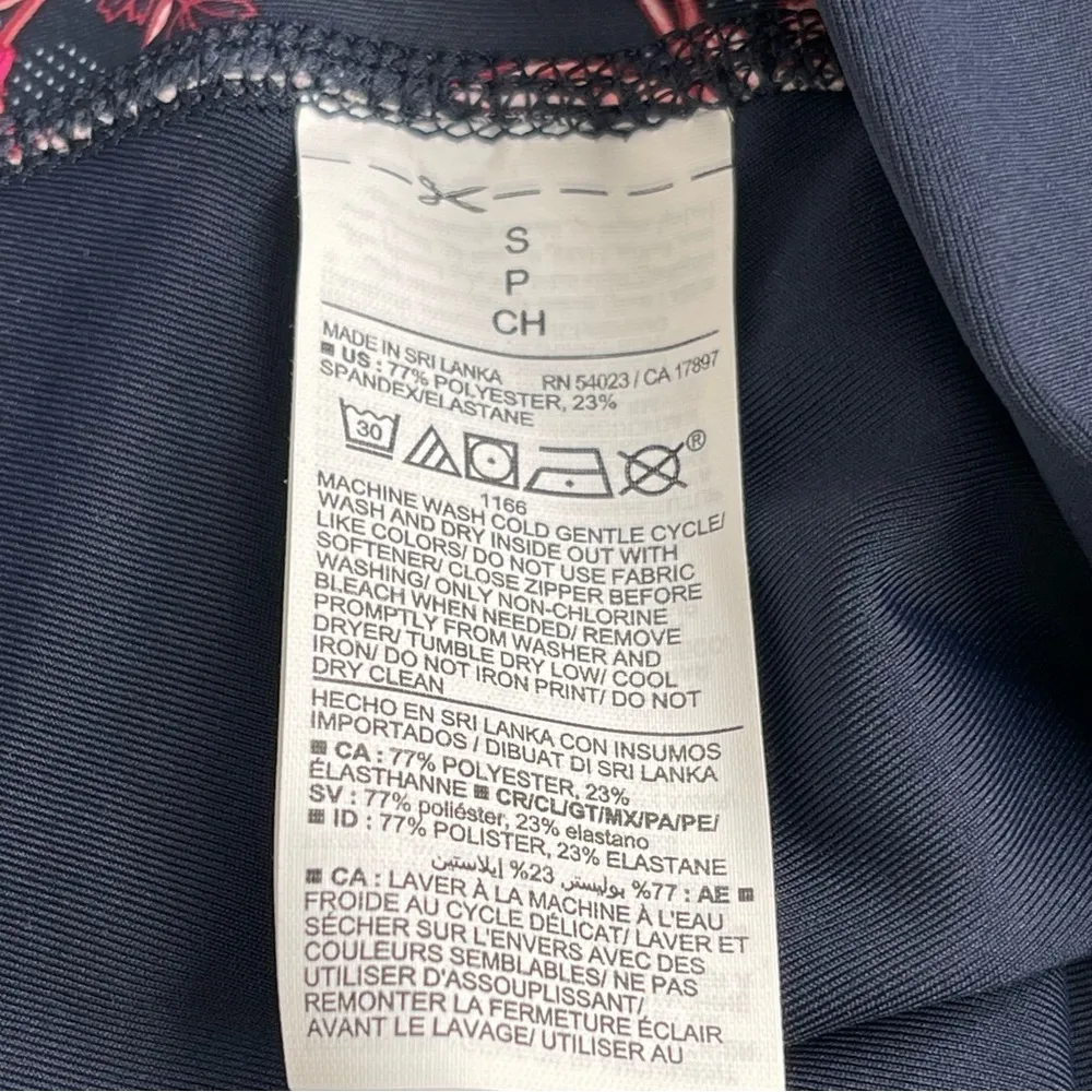 Old Navy Power Soft Side Pocket 7/8 Leggings Women’s Size S Navy Floral Back - Image 10