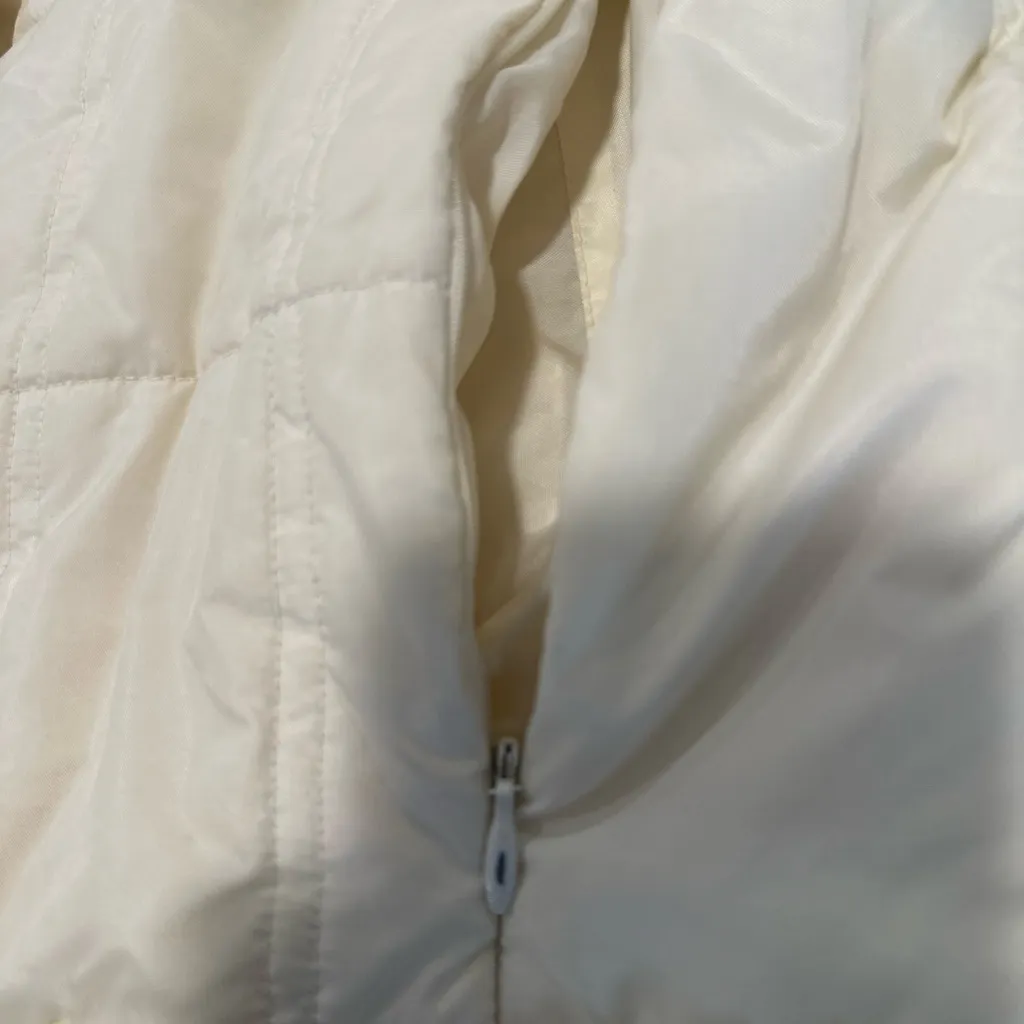 VTG Y2K Def Jam University ‘84 Women’s Sz: XL Cream Full Zip PufferJacket. - Image 13
