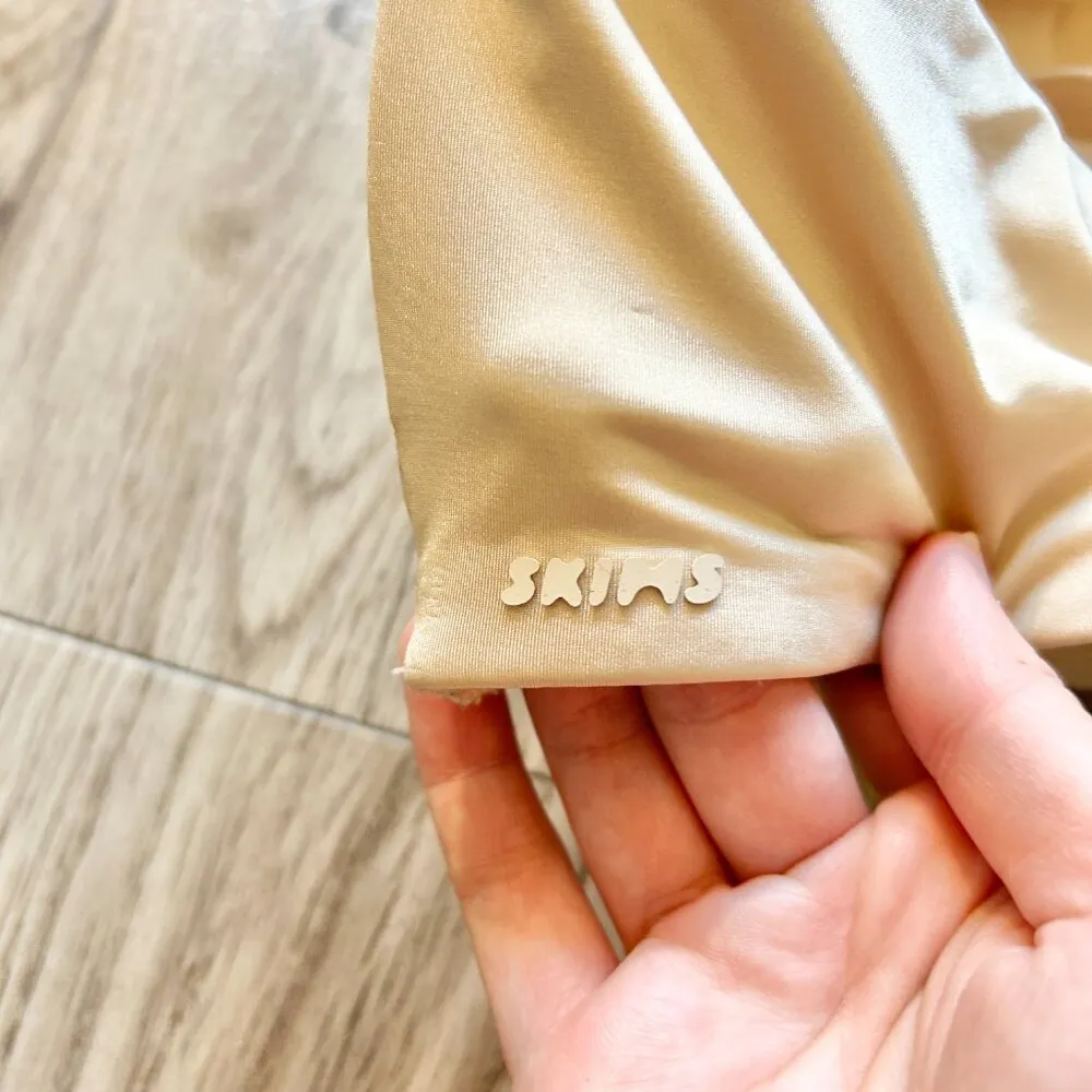 SKIMS Wireless T-Shirt Plunge Bra in Sand Size 46DD - Image 6