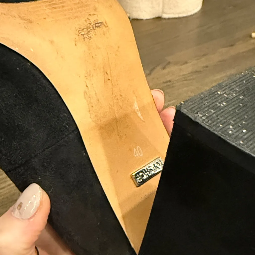 Topshop  Black Suede Block Heels size 9.5 (40) EUC - Image 7