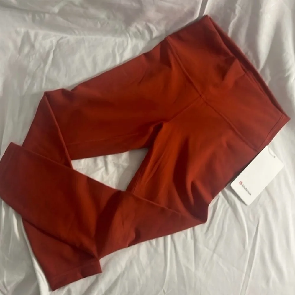 Lululemon Wunder Train HR Tight 25"! - Image 2