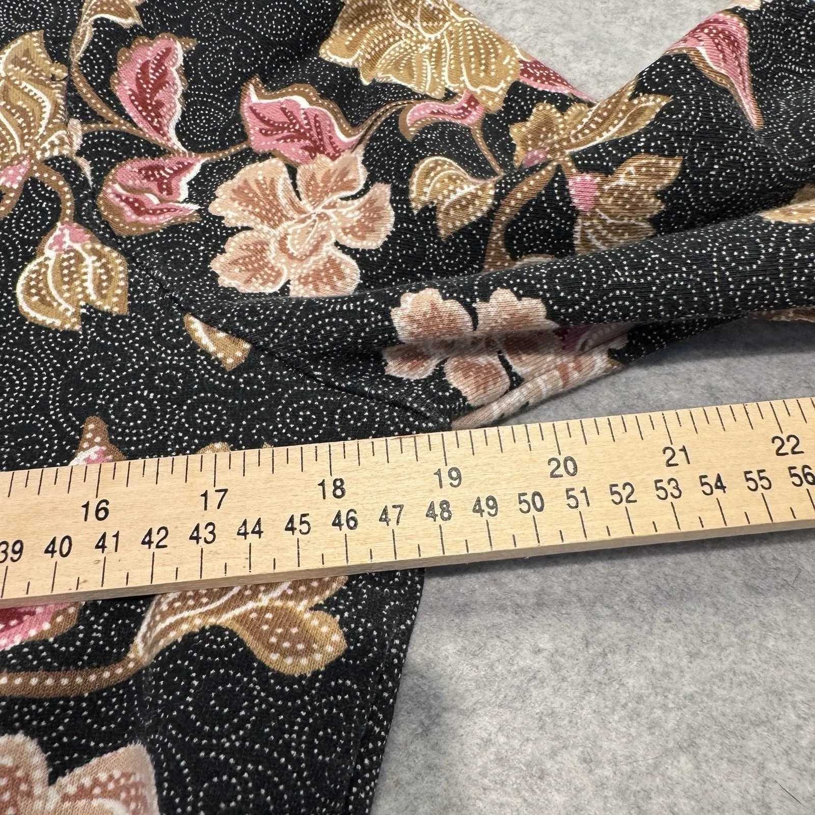Maison d' Amelie Sweater Womens Medium Black Floral Romantic Cottagecore - Image 12