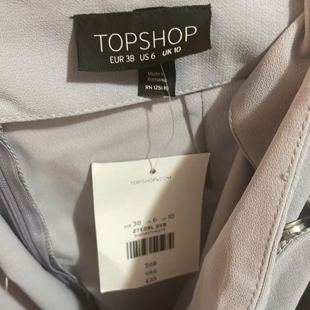 Topshop  grey mini skirt size 6 - Image 3