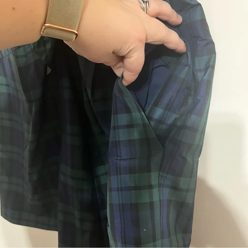 Women’s Vineyard Vines Green‎ & Blue Plaid Shorts Romper Tie Front Size 16 - Image 5