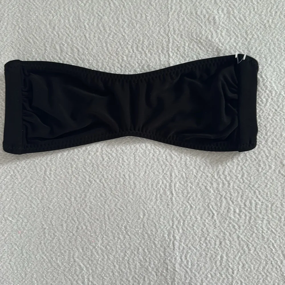 Norma Kamali Bandeau Bikini Top, Size Large, $75 - Image 6