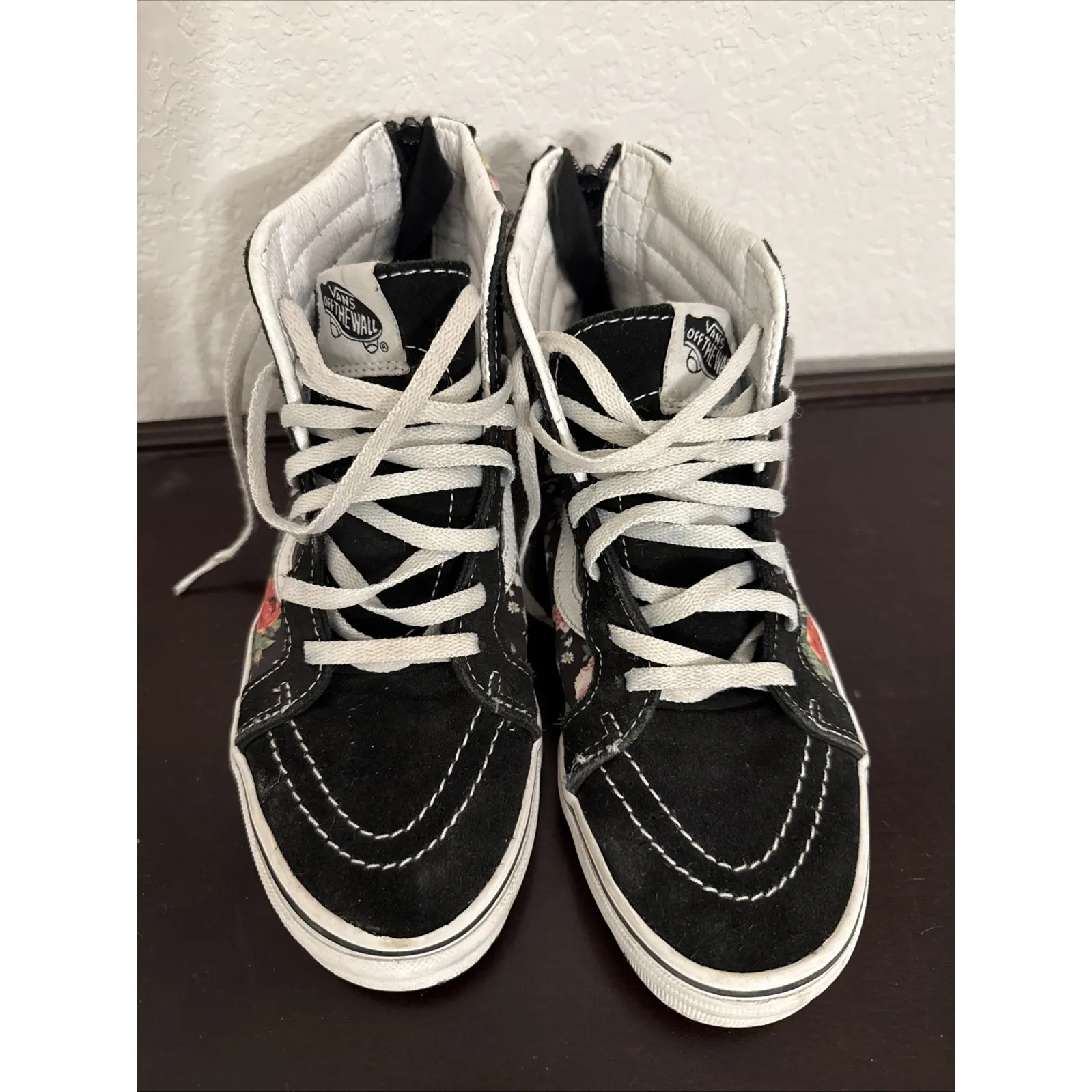 Vans Sk8 Hi Top Junior ‎ Shoes Black and Floral, size 5 - Image 4