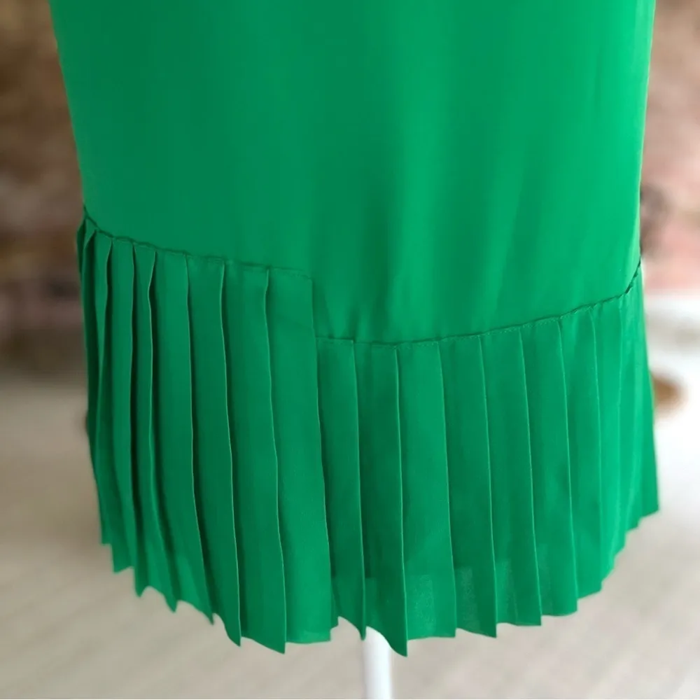 Banana Republic Top Pleated Hem Emerald Green S Sleeveless Chic Lunch Office - Image 10