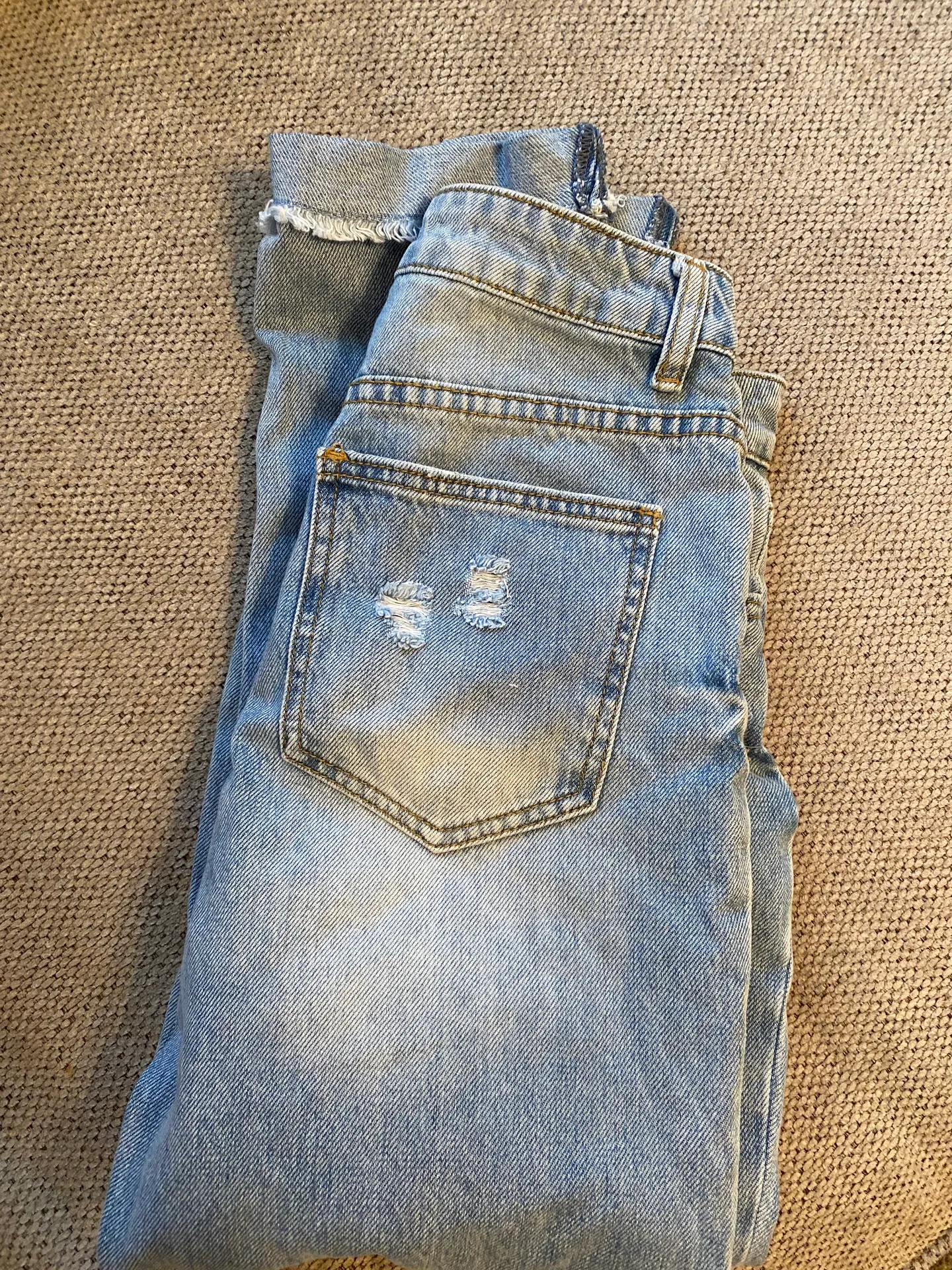 Forever 21 Ripped Jeans - Image 3