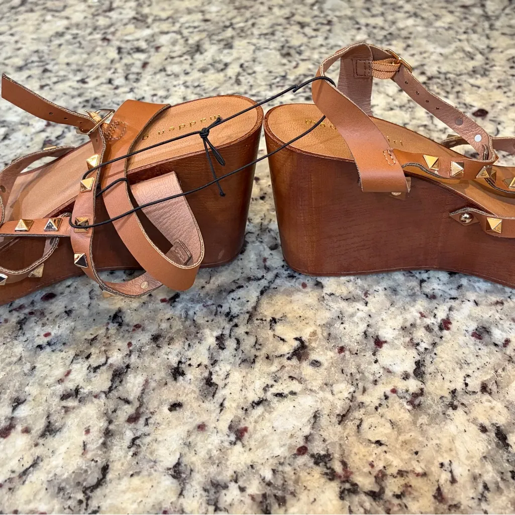 Madden Girl Tan Studded Wedge Sandals - Image 7