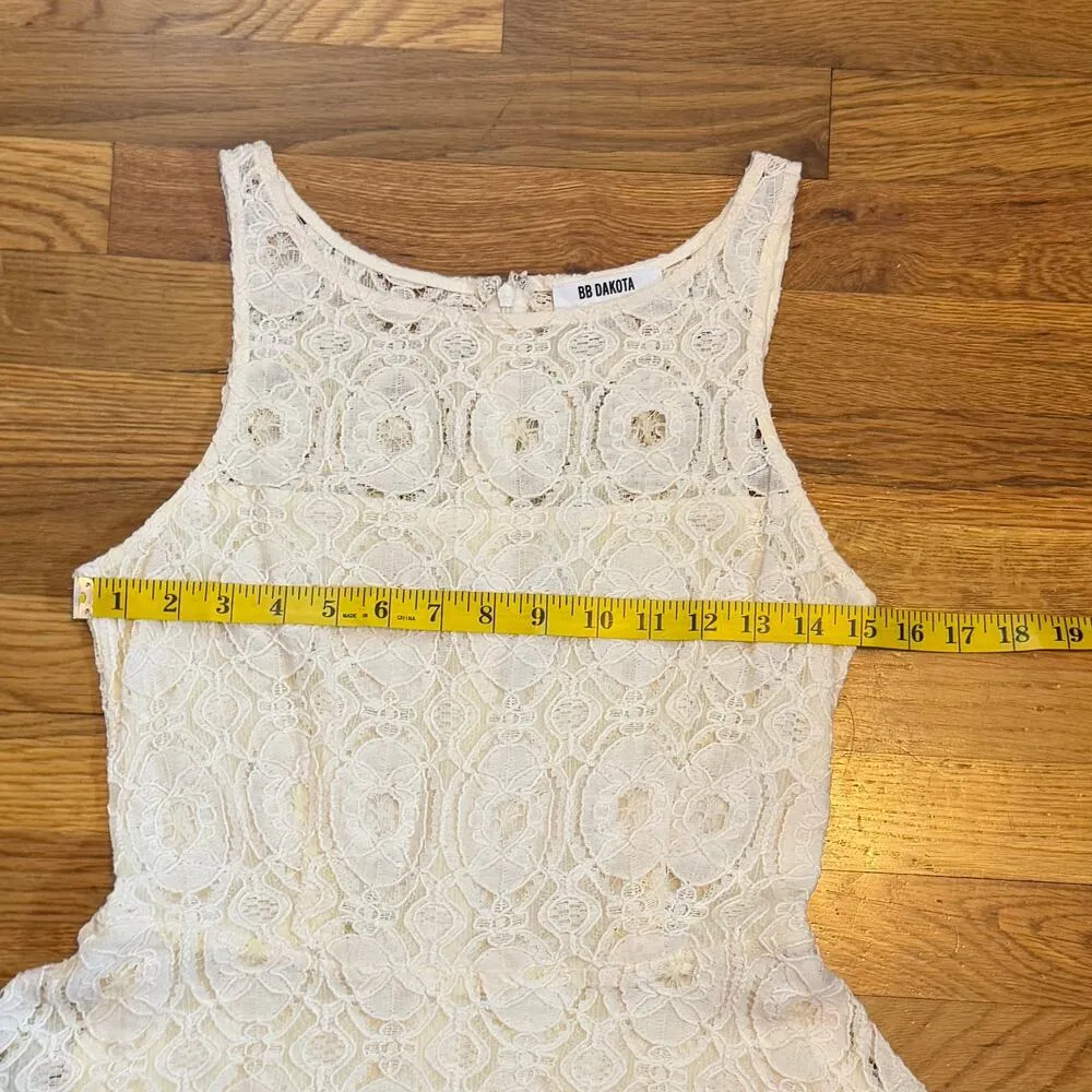 BB Dakota Women’s 6 Off White Lace Fit and Flare Skater Mini Dress Romantic Cute - Image 2