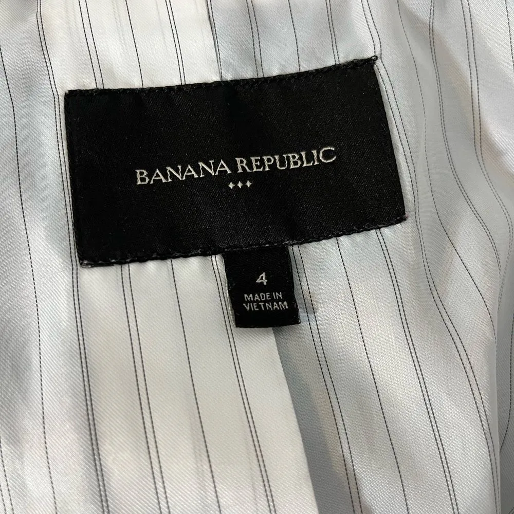 Banana Republic Gray Blazer - Image 5