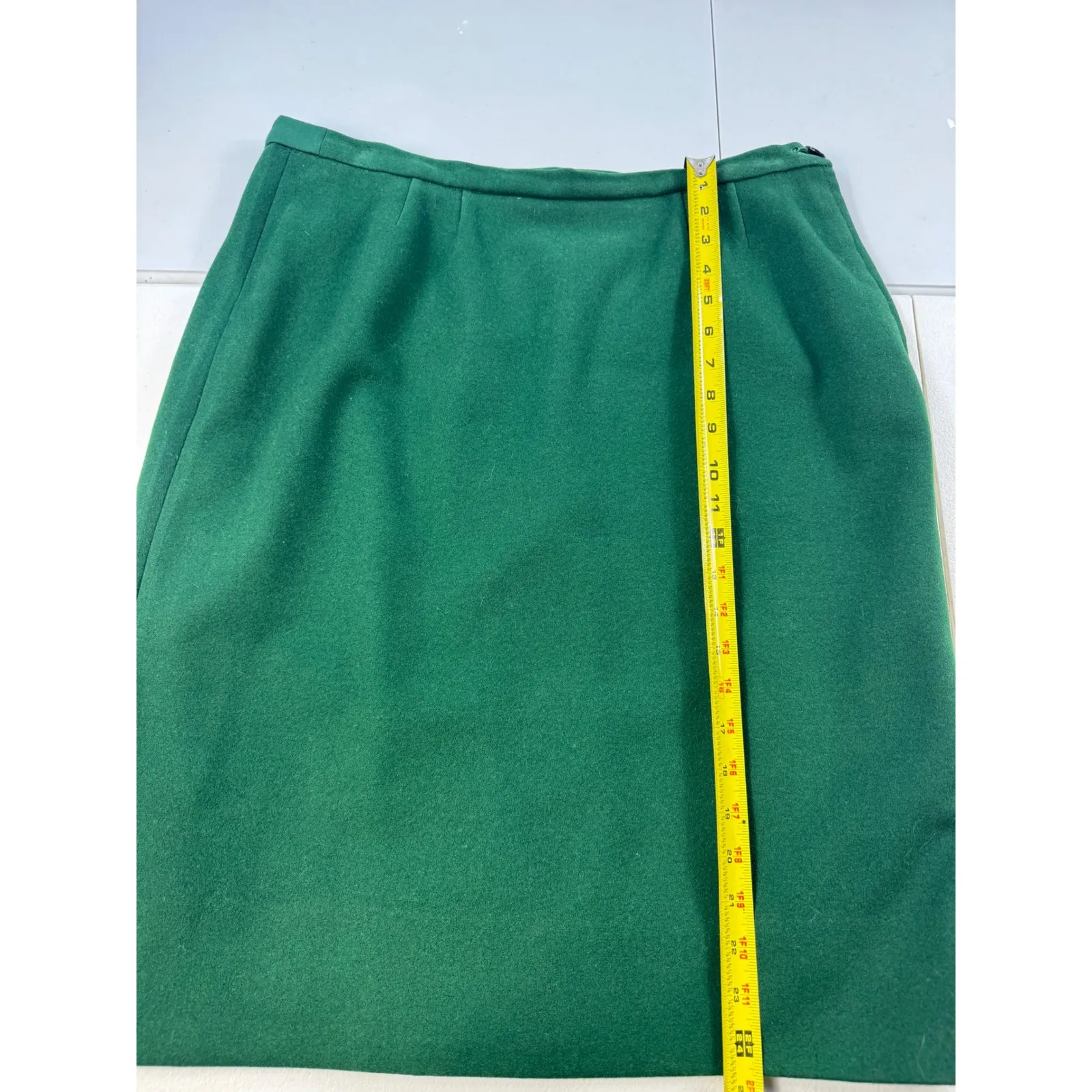 Vintage‎ Wool Skirt Suit Green Velvet Trim Cropped Jacket Set 16 - Image 5