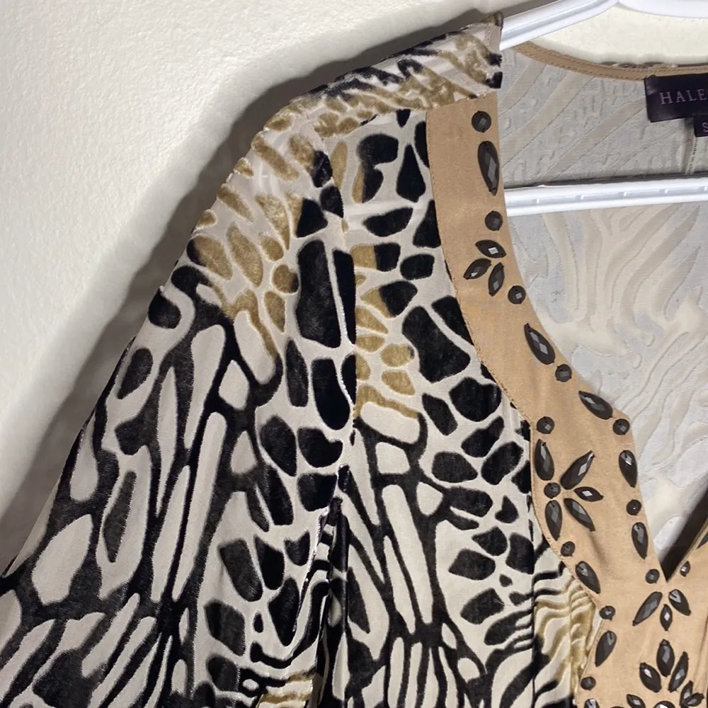 Hale Bob silk and velvet animal print v-neck embellished blouse size S - Image 5