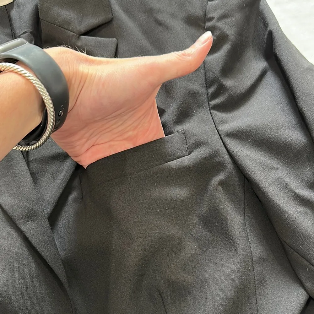 Black Tailored Blazer with Notched Lapels Size 12 - Image 6