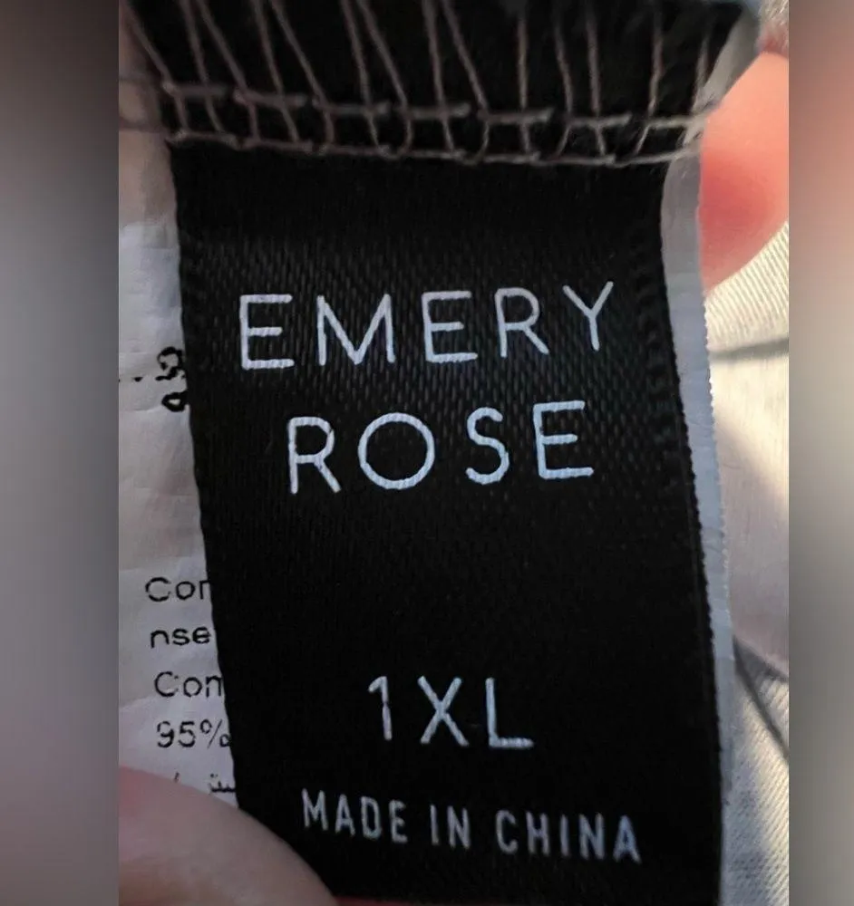 EMERY ROSE : ladies Yellowstone themed t - Image 6