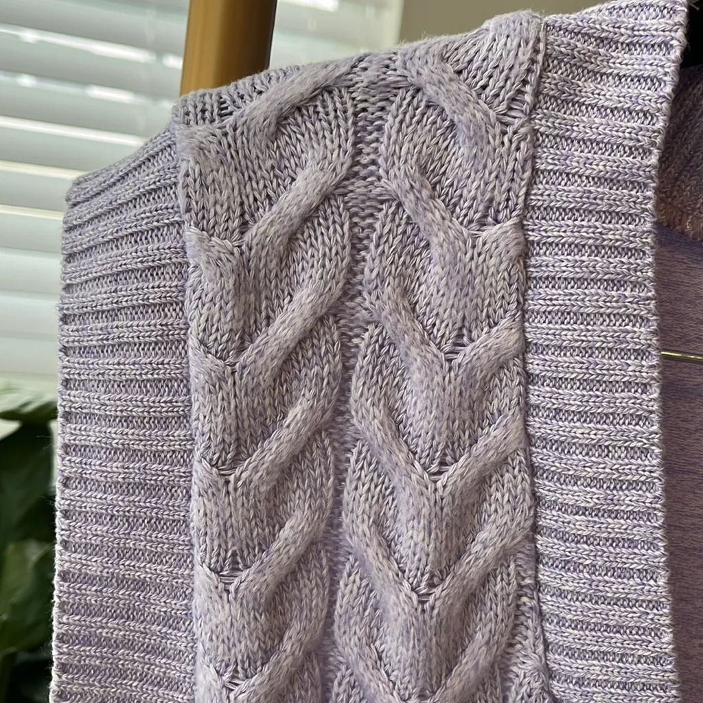 Zara sweater vest size M - Image 2