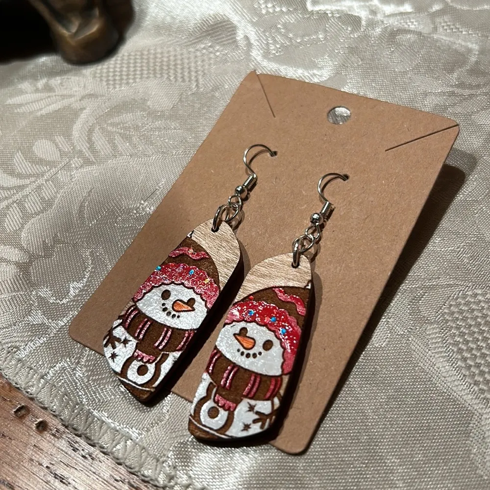 NWT Handmade Red Christmas Winter Snowman Wooden Painted Earrings - Image 2