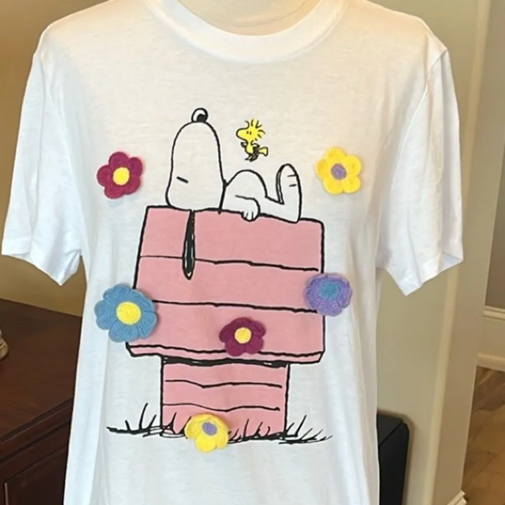 White Snoopy Graphic T - Image 3