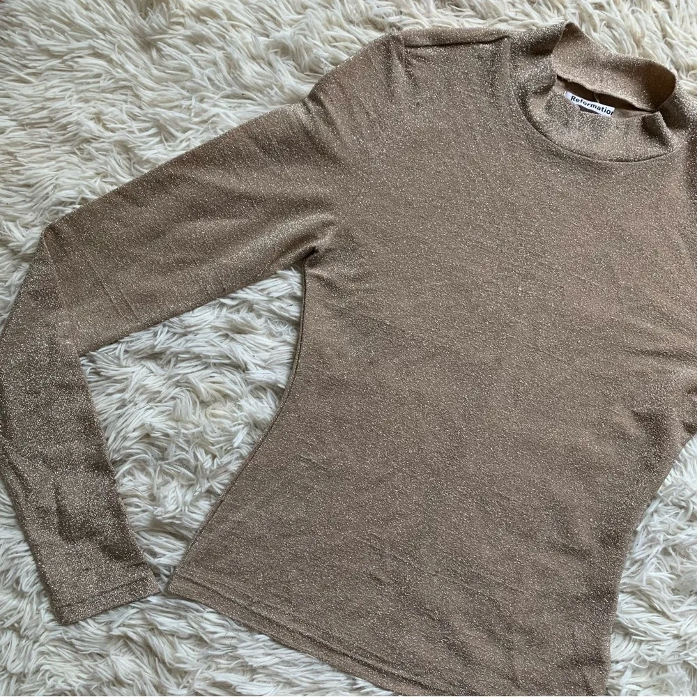 Reformation Junie Top in Champagne Glitter - Image 4