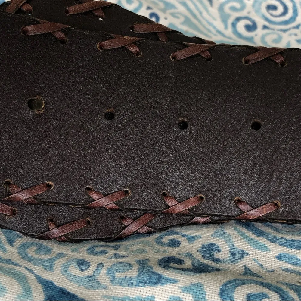 CHICO’S genuine leather brown belt with decorative buckle Medium - Image 4