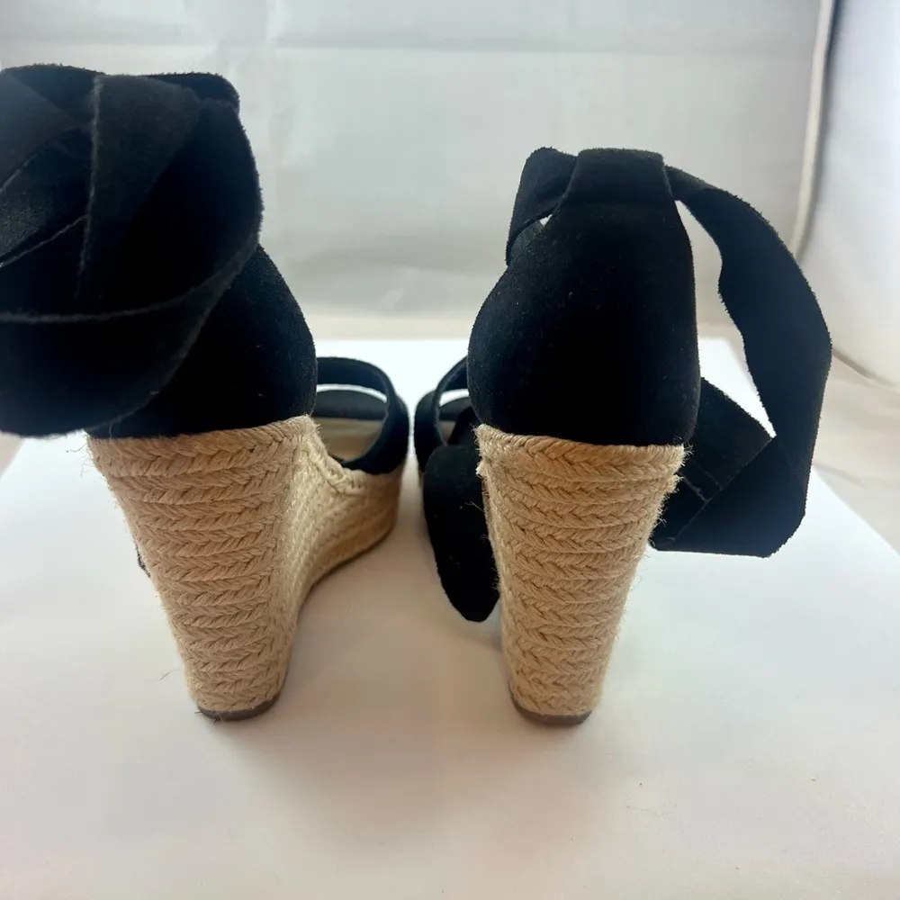 Delicious Black Espadrilles. Size 6 - Image 4