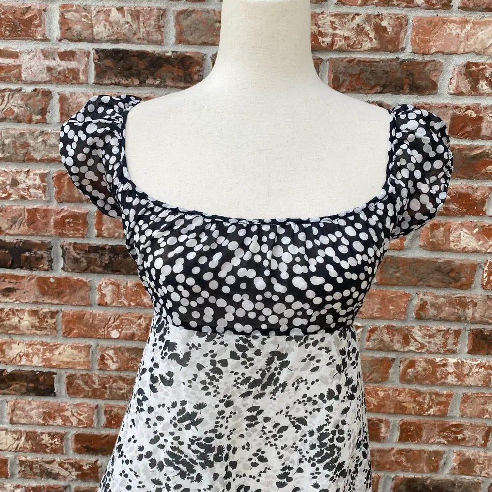 Y2K Vintage Kensie tie-back black and white floral top / 2 / Excellent condition - Image 3