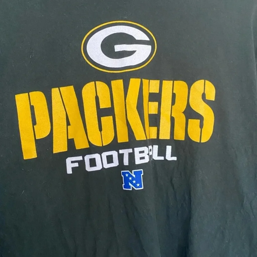 NFL Green Bay Packers Long Sleeve Shirt Size Medium - Image 6