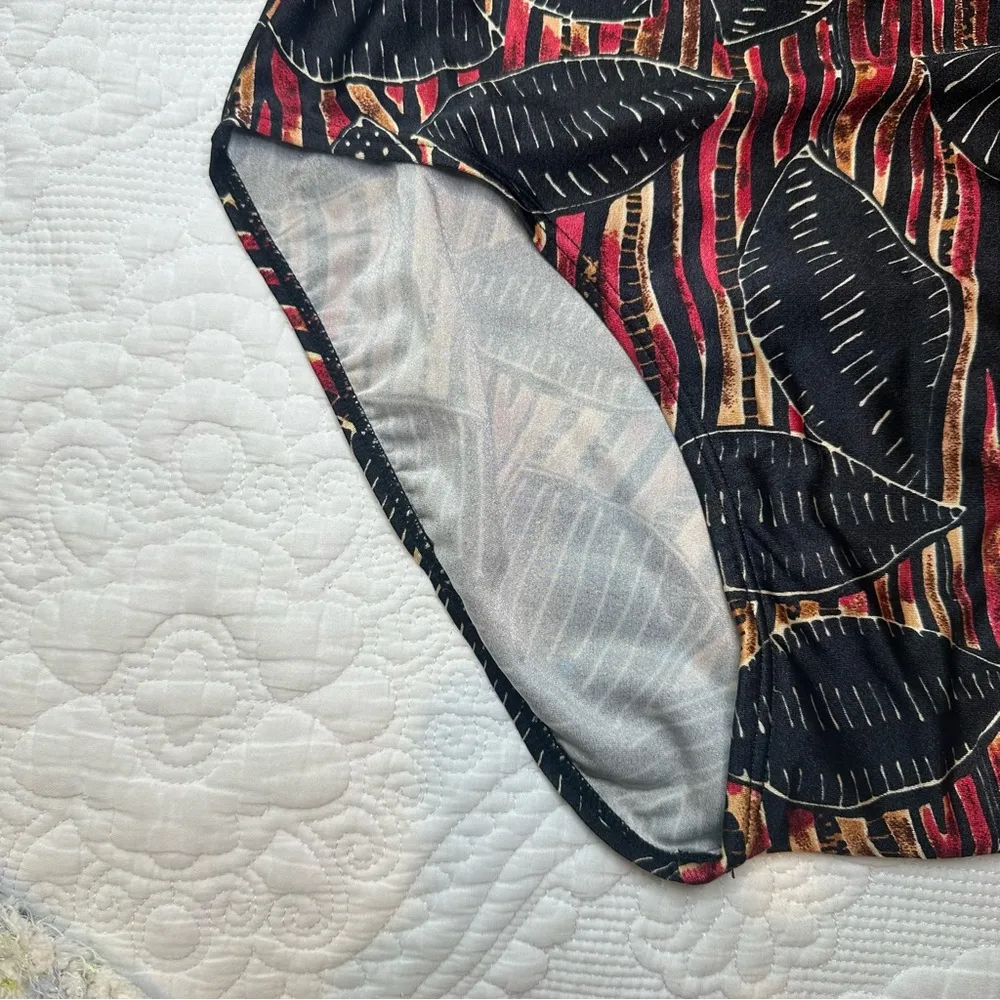 Pierre Cardin Vintage Strapless One Piece Bathing Suit. Size: 12. - Image 3