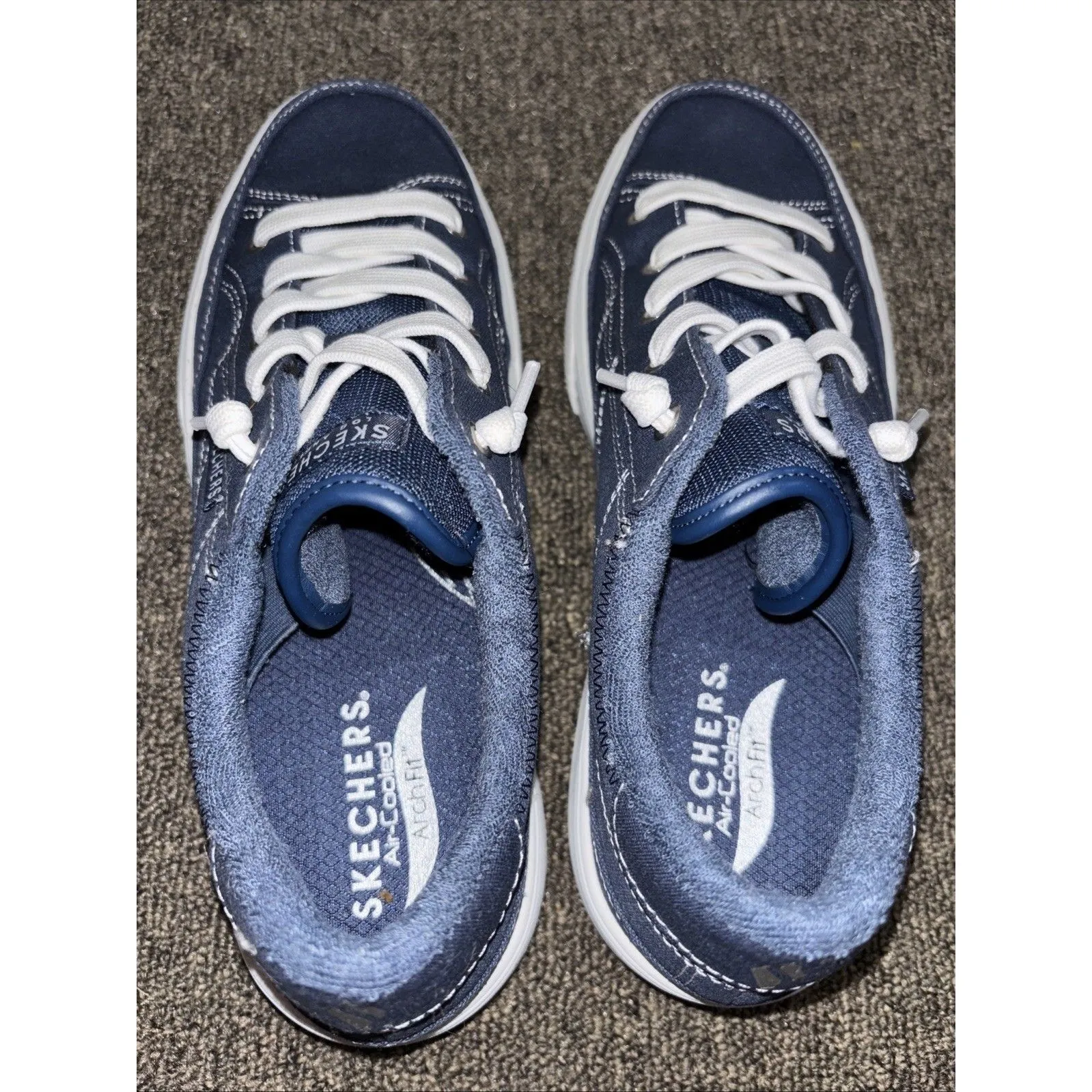 Skechers Women's Arcade Arch Fit Arcata Sneaker Navy Canvas Sz 9 - Image 4