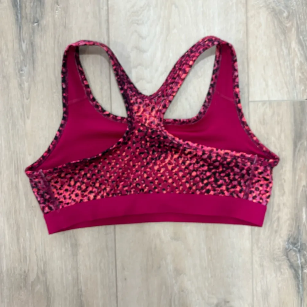 Nike Pink Sports Bra - Image 3